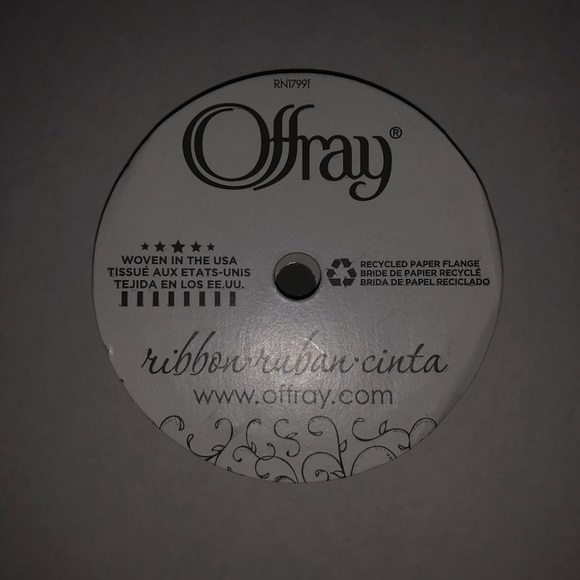 Offray White Ribbon - Picture 4 of 4